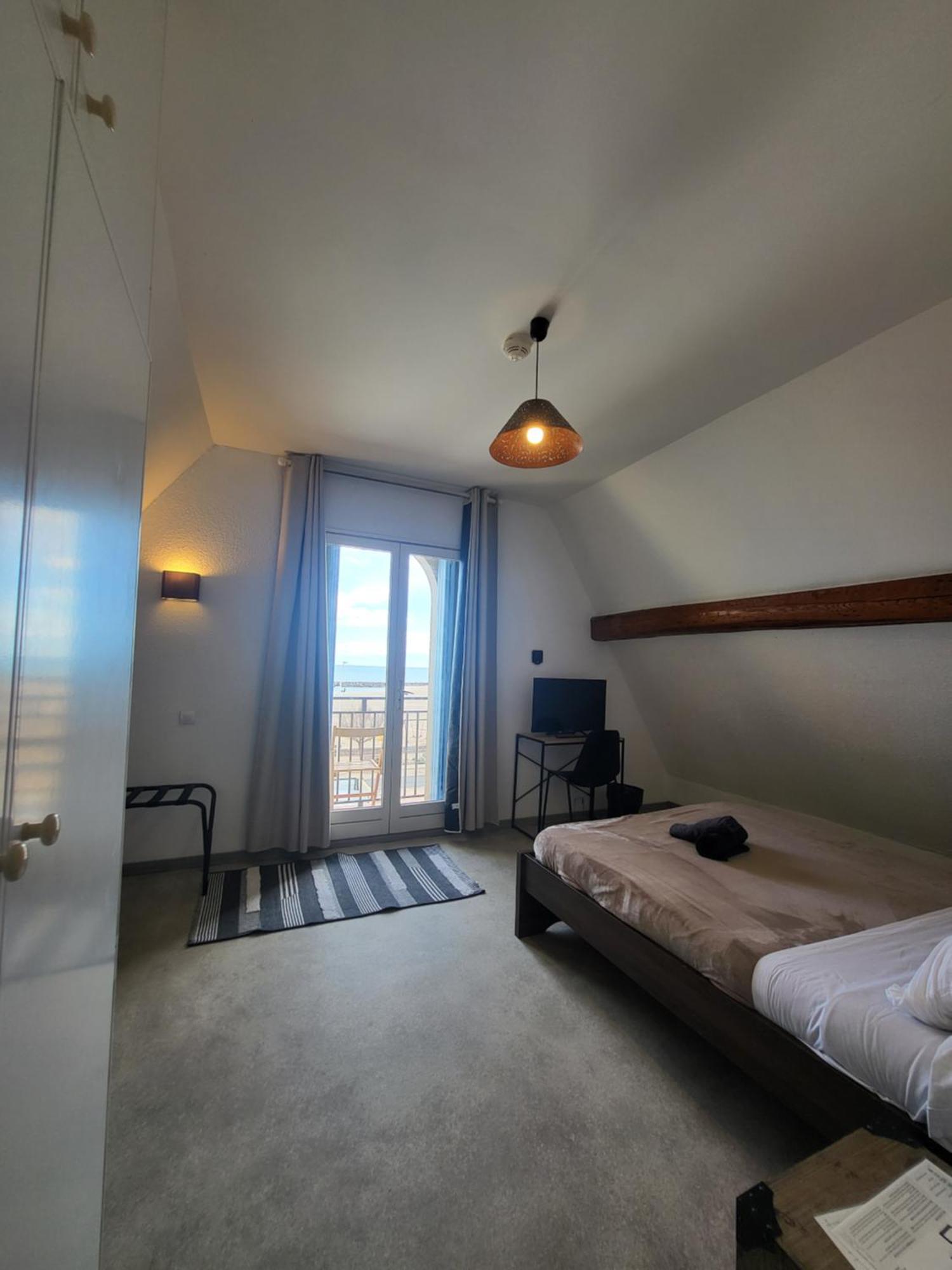 Hotel Le Chalet فالراس بلاج المظهر الخارجي الصورة