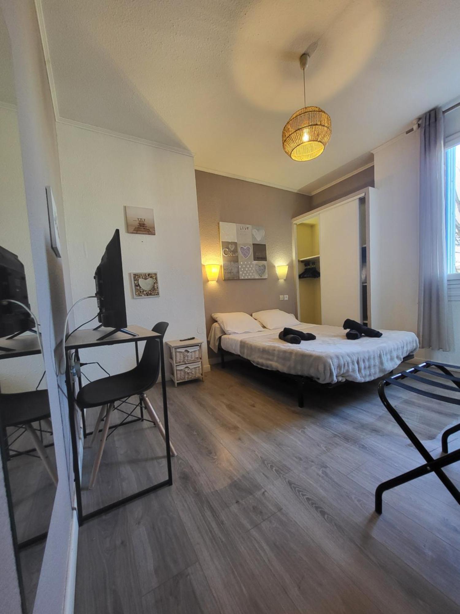 Hotel Le Chalet فالراس بلاج المظهر الخارجي الصورة